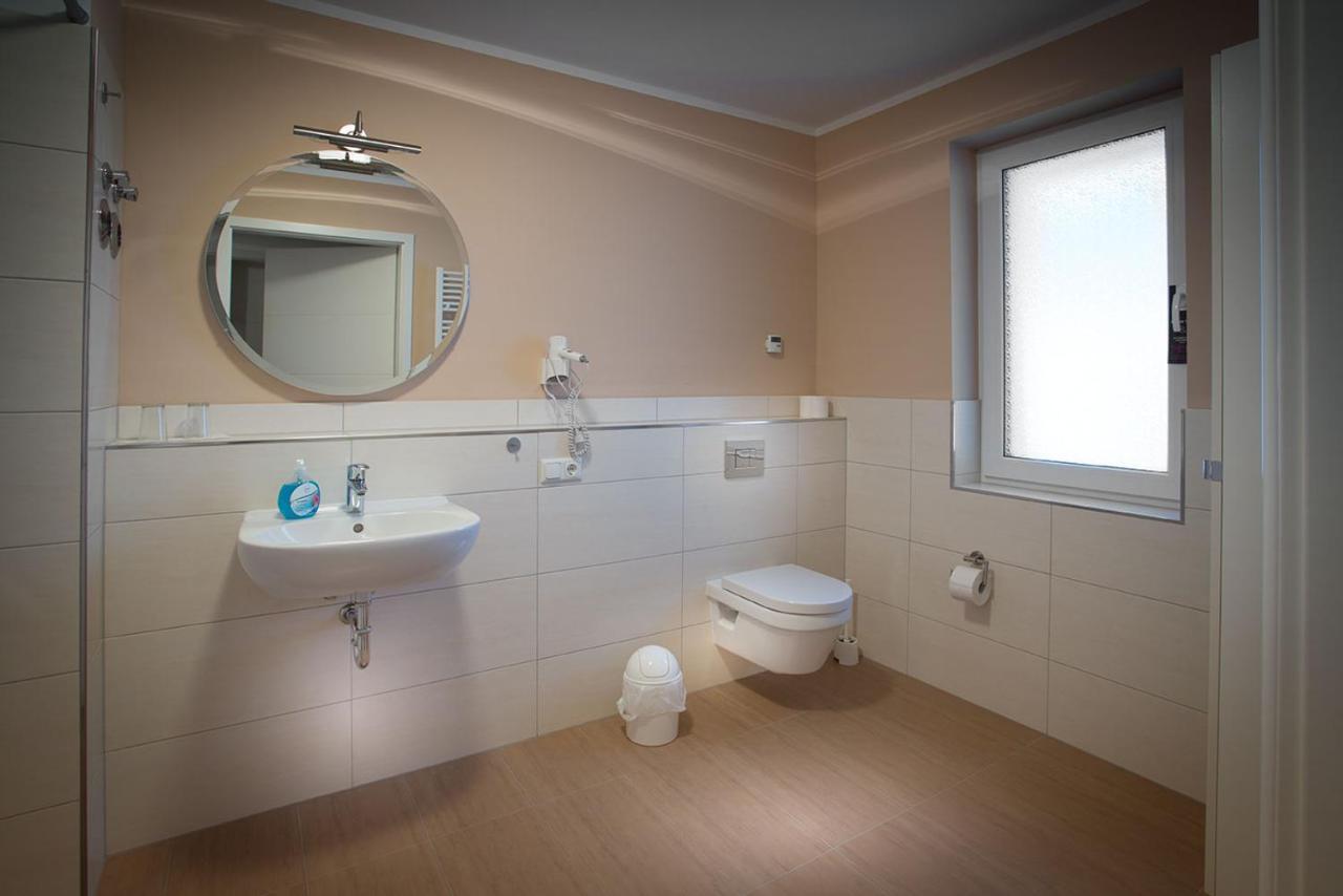 H&H Apartment Im Greifswald Eldena Nr19-Jonas Mit Terrasse Exteriör bild